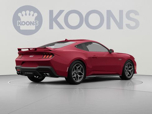 Used 2025 Ford Mustang GT RWD image 4