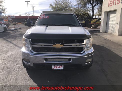 Used 2014 Chevrolet Silverado 2500 LT w/ Interior Plus Package image 3