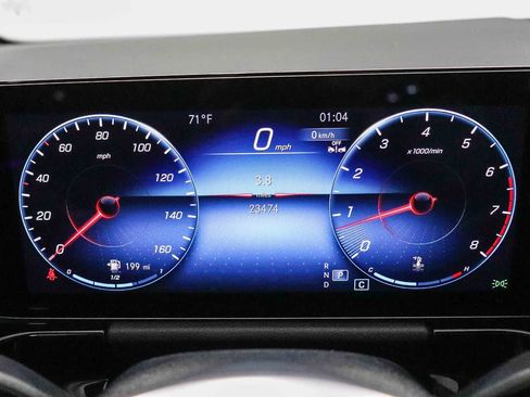 Used 2023 Mercedes-Benz GLA 250 image 25