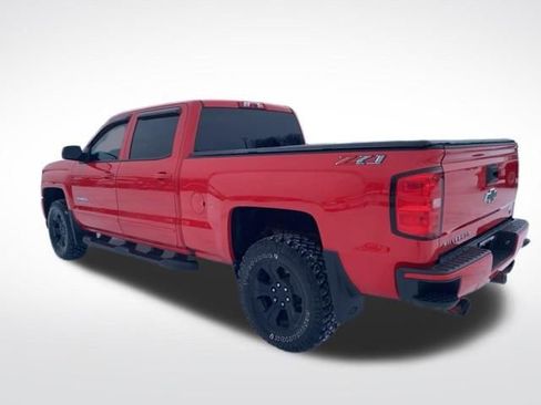 Used 2018 Chevrolet Silverado 1500 LT image 3