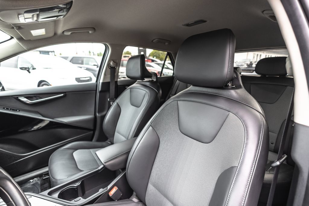 Used 2023 Kia Niro Wind FWD image 17