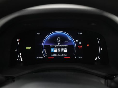 Used 2025 Toyota Camry LE image 23