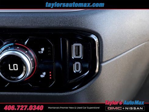 Used 2023 GMC Sierra 1500 Elevation image 18