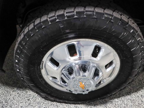 Used 2024 Chevrolet Silverado 3500 High Country w/ High Country Premium Package AWD/4WD image 11
