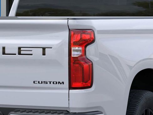 New 2026 Chevrolet Silverado 1500 Custom w/ LPO, Dark Essentials Package RWD image 7