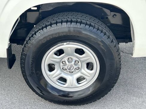 Used 2023 Nissan Frontier S RWD image 16
