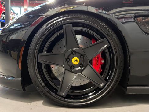 Used 2018 Ferrari GTC4Lusso AWD/4WD image 12