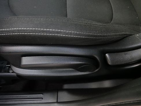 Used 2018 Kia Soul + image 20