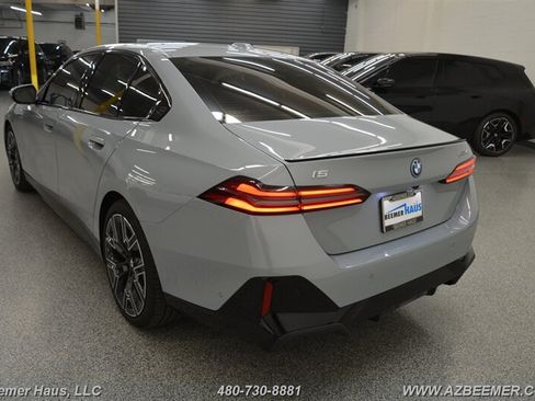 Used 2026 BMW i5 eDrive40 RWD image 10