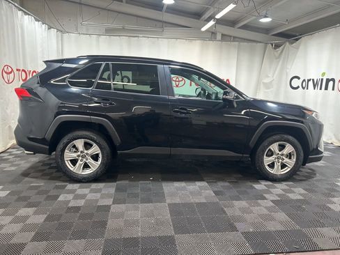 Used 2020 Toyota RAV4 XLE image 10