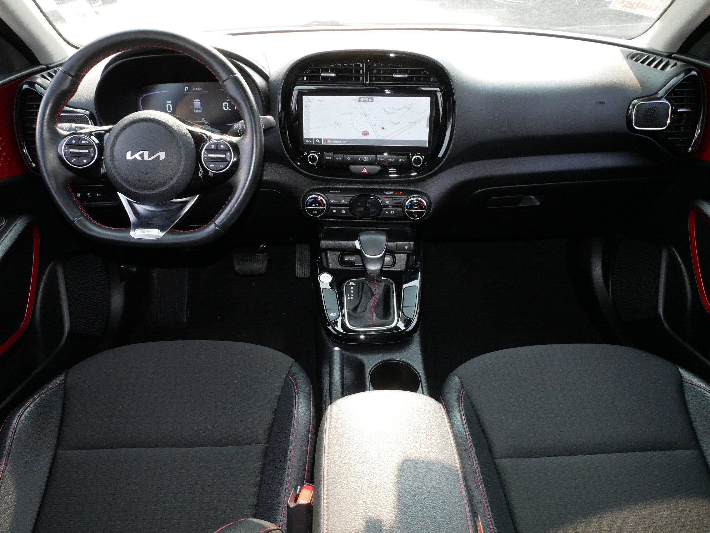 Used 2023 Kia Soul GT-Line FWD image 10