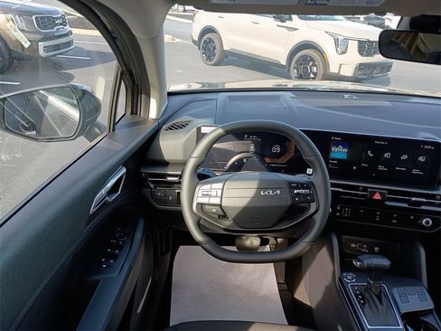 New 2026 Kia Sportage LX image 20