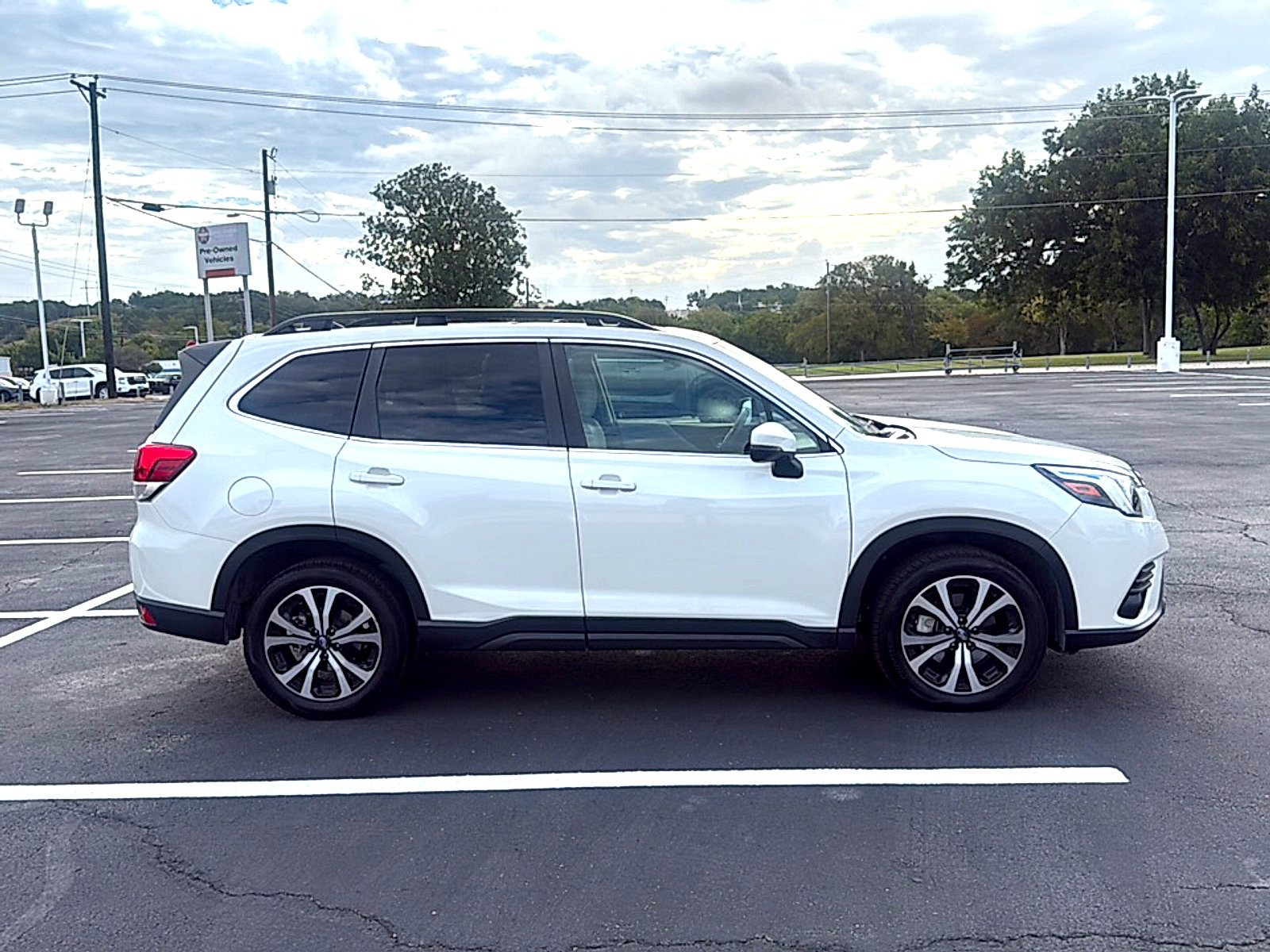 Used 2024 Subaru Forester Limited AWD/4WD image 6
