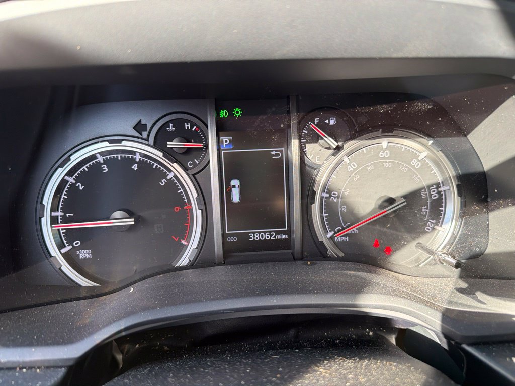 Used 2023 Toyota 4Runner TRD Off-Road Premium w/ Off Road Premium Plus Package AWD/4WD image 3