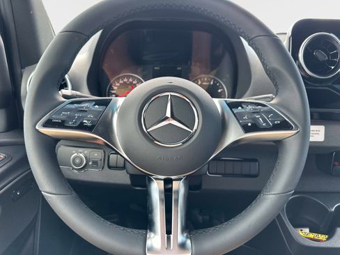 New 2025 Mercedes-Benz Sprinter 2500 image 21