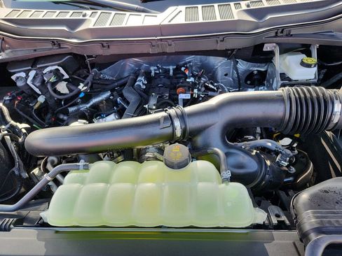 New 2026 Ford F150 XLT w/ Equipment Group 302A MID AWD/4WD image 15
