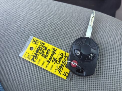 Used 2018 Ford Escape SE image 21