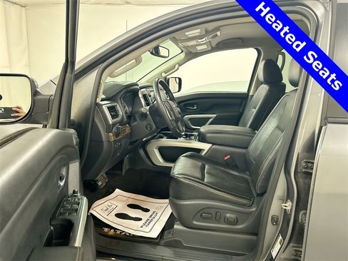 Certified 2019 Nissan Titan SL image 9