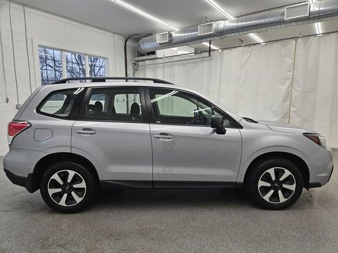 Used 2018 Subaru Forester 2.5i w/ Alloy Wheel Package image 4
