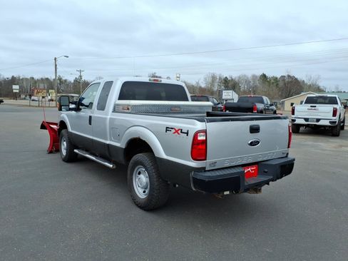 Used 2011 Ford F250 XL image 4