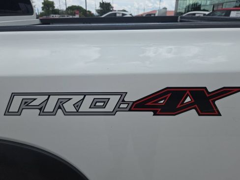 Used 2022 Nissan Frontier PRO-4X w/ Pro-4X Premium Package AWD/4WD image 36