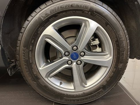 Certified 2022 Ford Edge SEL w/ Convenience Package image 7