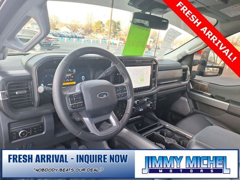 Used 2026 Ford F350 Lariat w/ Black Appearance Package image 4