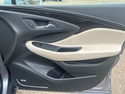 Used 2019 Buick Envision Premium w/ Driver Confidence Package image 13