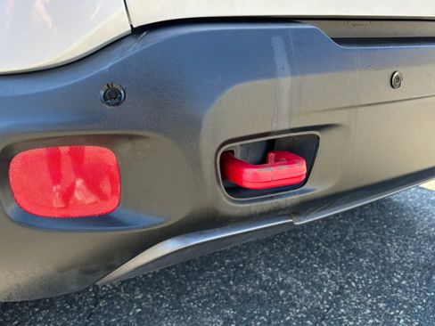 Used 2016 Jeep Renegade Trailhawk image 36