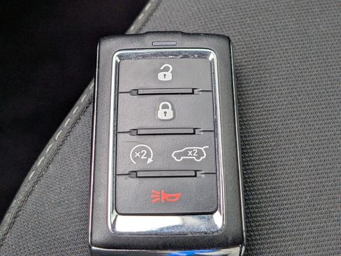 Used 2021 Jeep Grand Cherokee L Laredo w/ Luxury Tech Group I RWD image 31