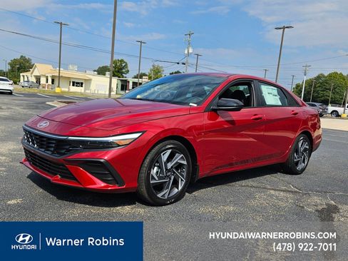 New 2025 Hyundai Elantra Sport image 3