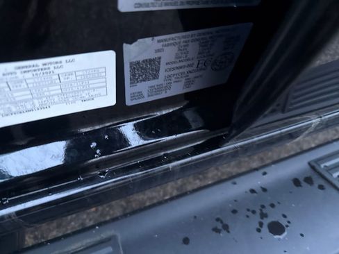 Used 2022 Chevrolet Silverado 1500 Custom Trail Boss w/ Midnight Edition image 29