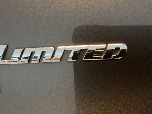 Used 2019 Toyota 4Runner Limited w/ Wilderness Package AWD/4WD image 44