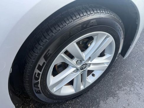 Used 2020 Toyota Corolla SE image 27
