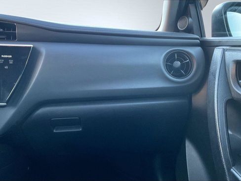 Used 2017 Toyota Corolla L image 18