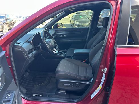 Used 2025 Honda CR-V Sport image 13