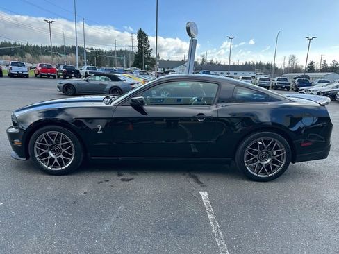 Used 2011 Ford Mustang Shelby GT500 w/ SVT Performance Pkg image 5