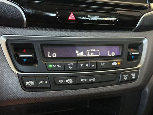 Used 2024 Honda Ridgeline Sport image 21