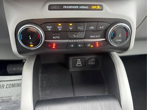 Used 2024 Ford Escape Active AWD/4WD image 29