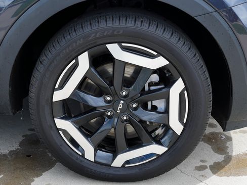 Used 2025 Kia Telluride S AWD/4WD image 10