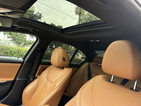 Used 2021 BMW M340i image 18