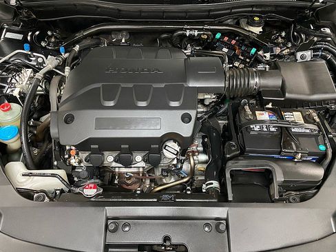 Used 2012 Honda Crosstour EX image 15