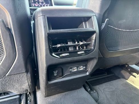 Used 2024 Jeep Grand Cherokee Altitude AWD/4WD image 28