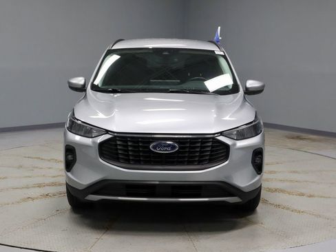 Certified 2023 Ford Escape SE w/ Class II Trailer Tow Package image 8