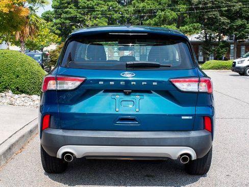 Certified 2020 Ford Escape S AWD/4WD image 4