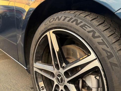 Used 2021 Mercedes-Benz A 220 4MATIC image 5