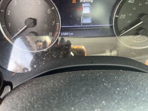 Used 2022 Nissan Frontier SV RWD image 4
