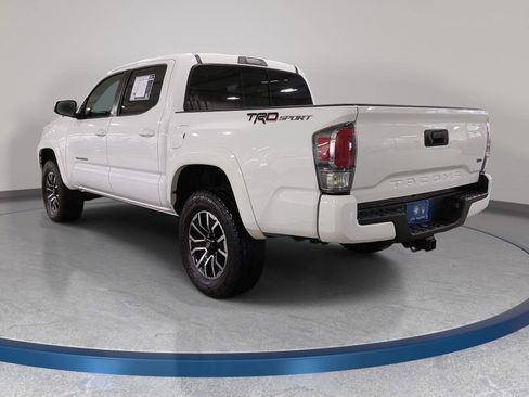 Used 2020 Toyota Tacoma TRD Sport image 7