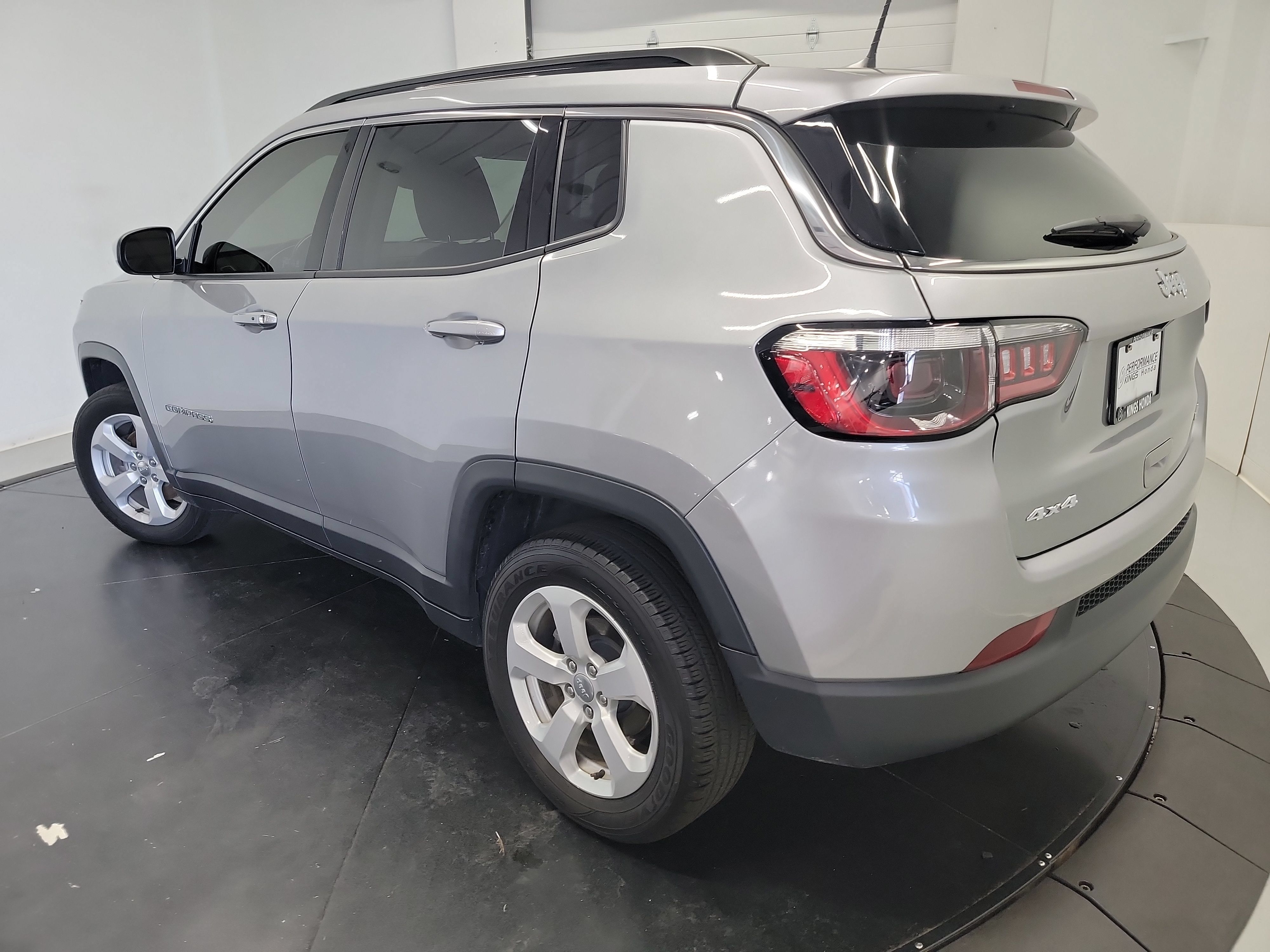 Used 2021 Jeep Compass Latitude w/ Convenience Group AWD/4WD image 6