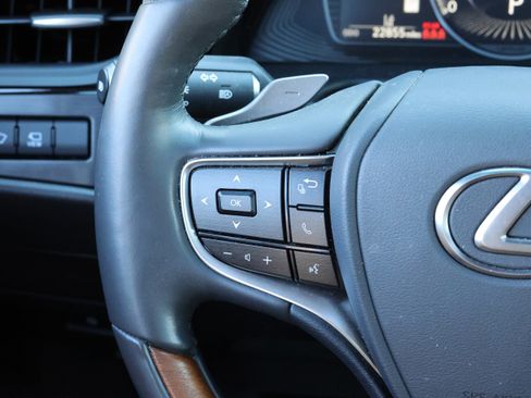 Used 2024 Lexus ES 350 Ultra Luxury image 19